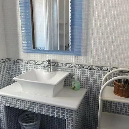 Casa * Larino